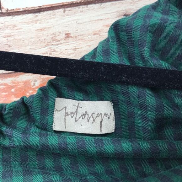 Petersyn‎ green gingham plaid one shoulder top - Picture 5 of 8